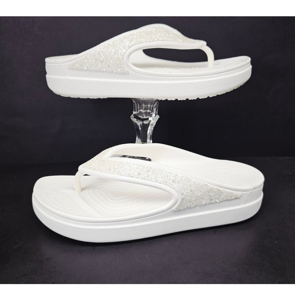 Crocs Women 5 Comfy footwear